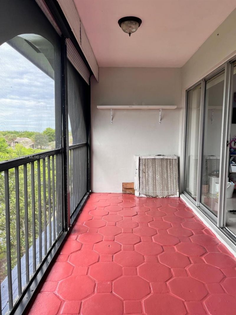 3955 N Nob Hill Rd , Unit 508, Sunrise, FL 33351 Photo