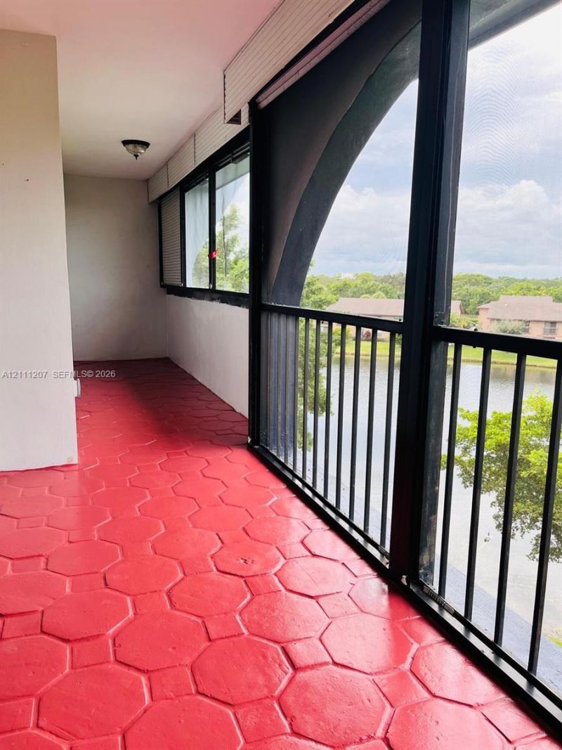 3955 N Nob Hill Rd , Unit 508, Sunrise, FL 33351 Photo