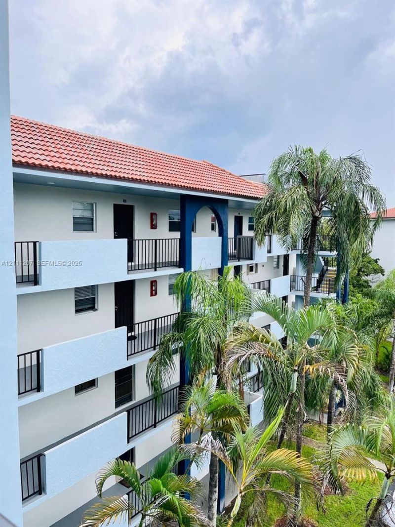 3955 N Nob Hill Rd , Unit 508, Sunrise, FL 33351 Photo
