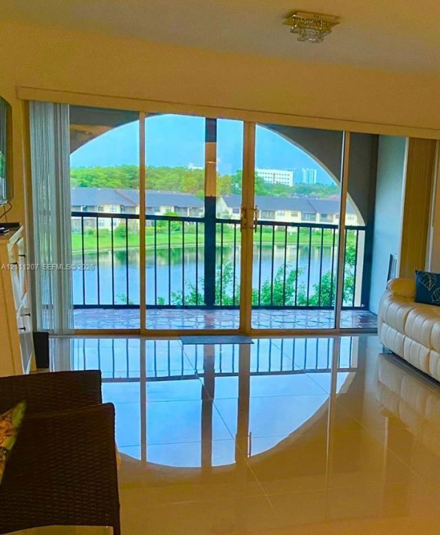 3955 N Nob Hill Rd , Unit 508, Sunrise, FL 33351 Photo