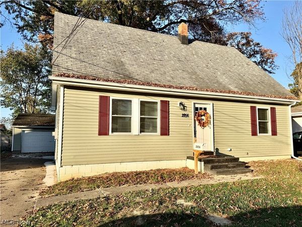 2856 Merriweather Street NW, Warren, OH 44485