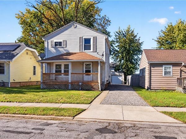 147 Fairlawn Avenue , Elyria, OH 44035