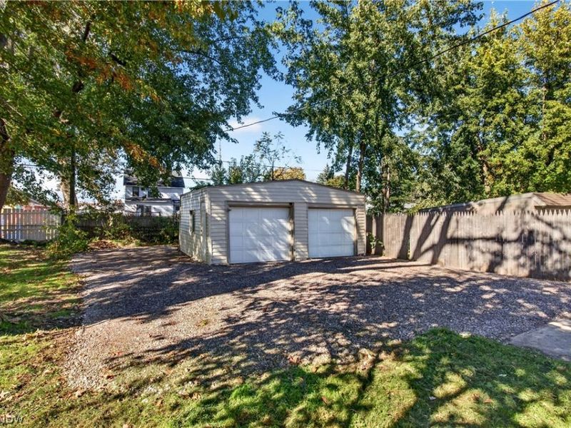 147 Fairlawn Avenue, Elyria, OH 44035 Photo 29
