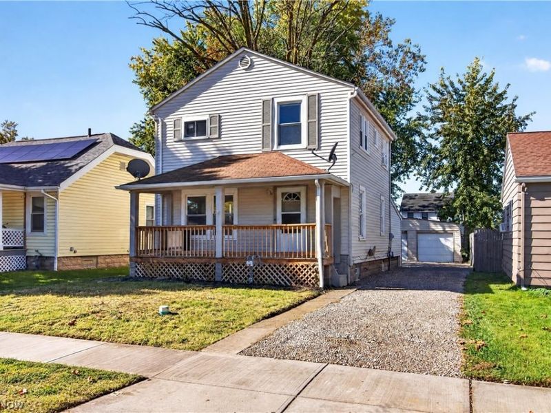 147 Fairlawn Avenue, Elyria, OH 44035 Photo 3
