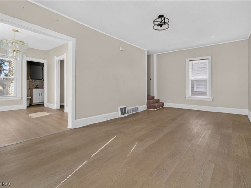 147 Fairlawn Avenue, Elyria, OH 44035 Photo 4