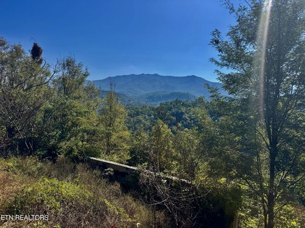 908 E End Court , Unit 604, Gatlinburg, TN 37738