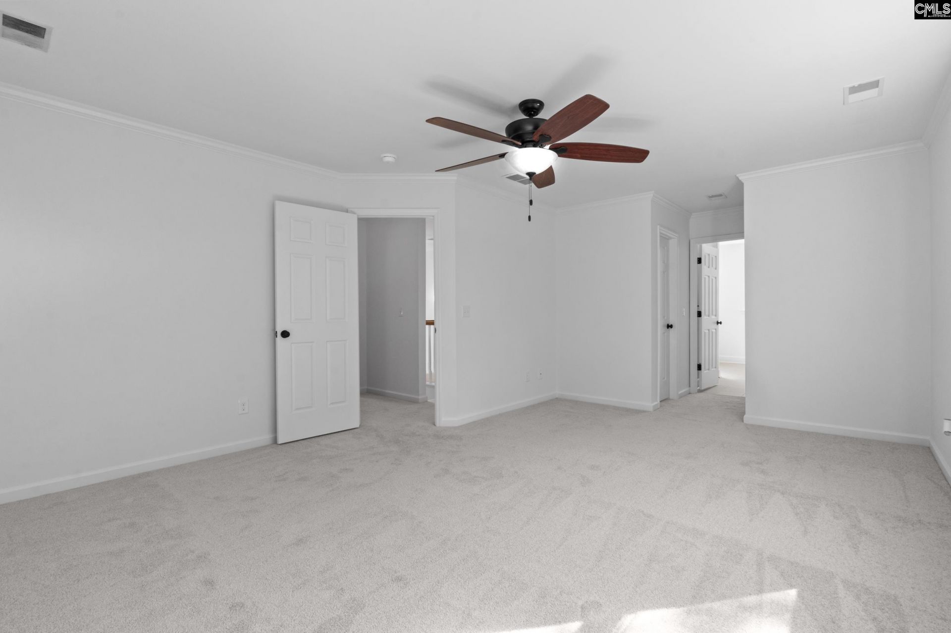 527 Oxford Court  Photo 21