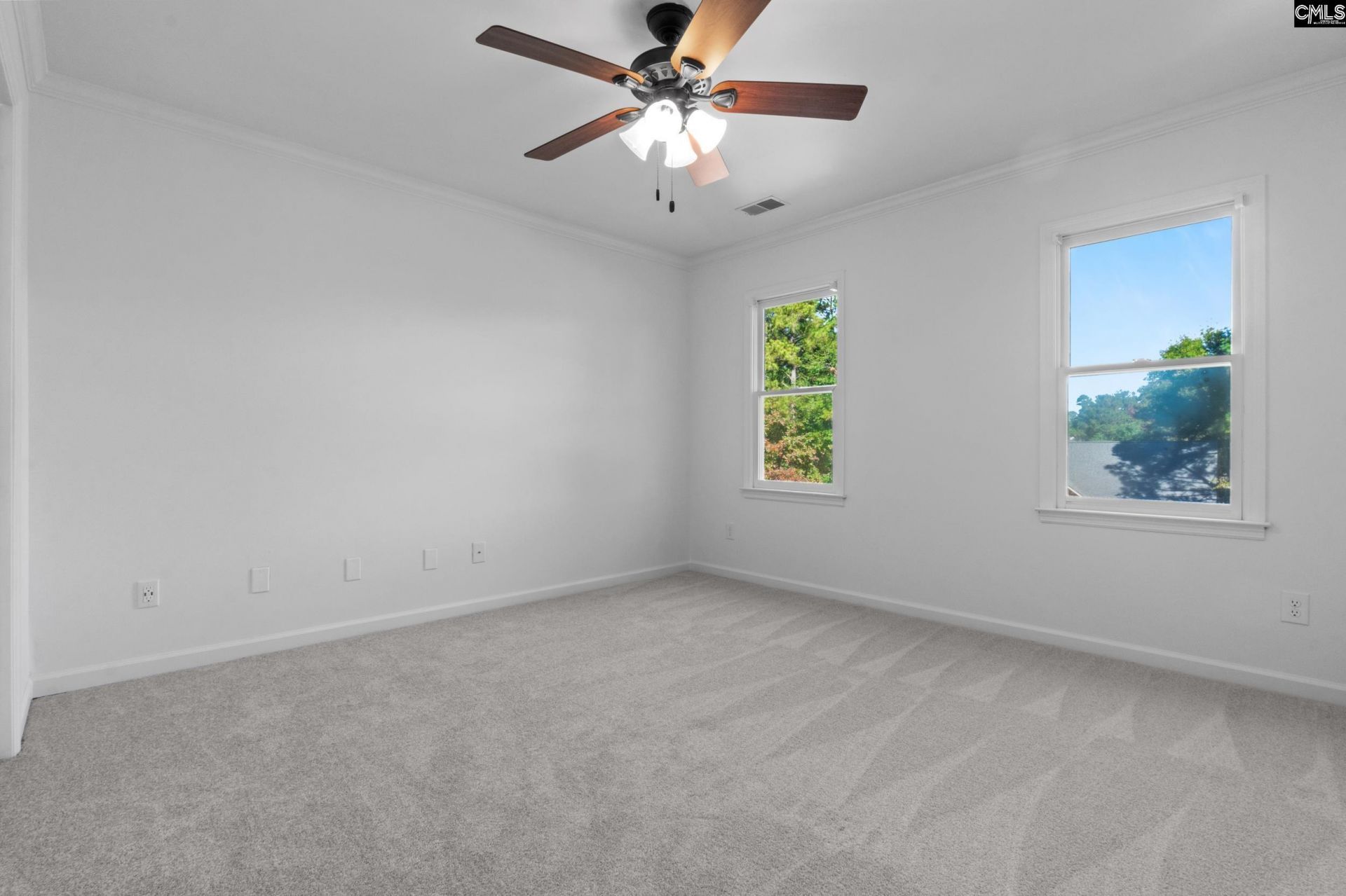 527 Oxford Court  Photo 25
