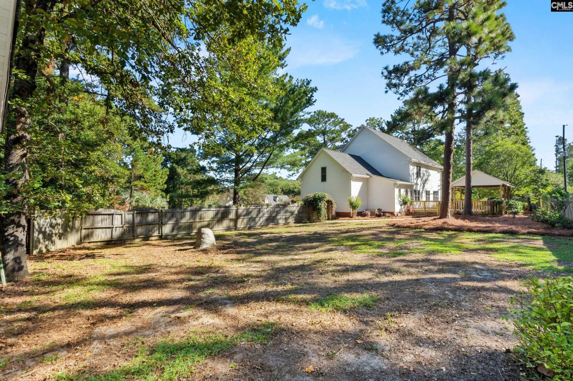 527 Oxford Court  Photo 35