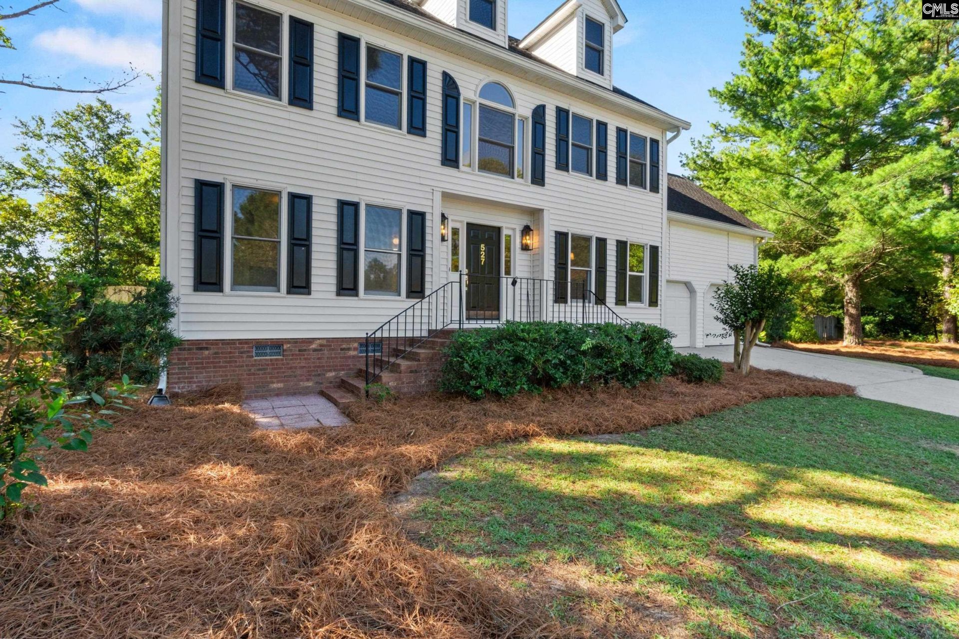 527 Oxford Court  Photo 6