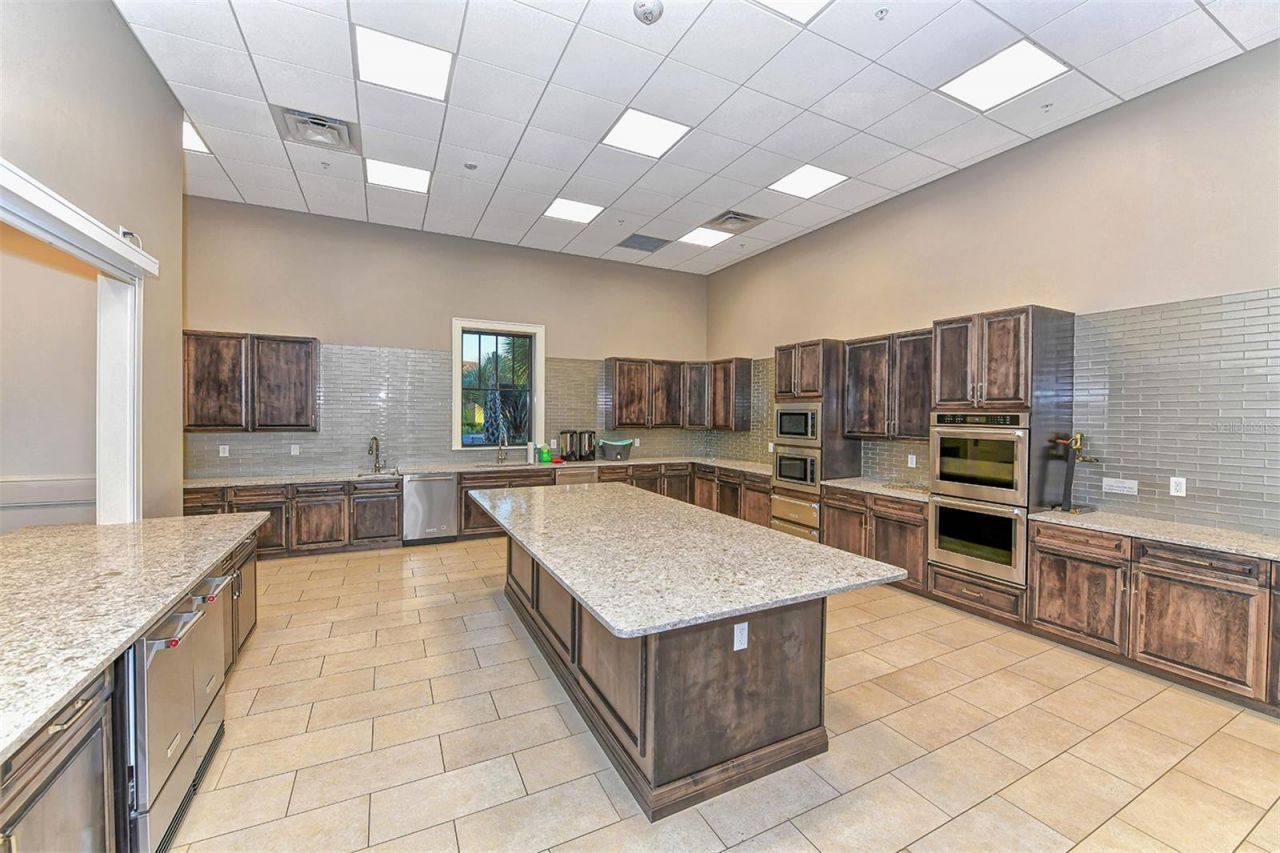 16925 Pelham Place , Bradenton, FL 34202 Photo