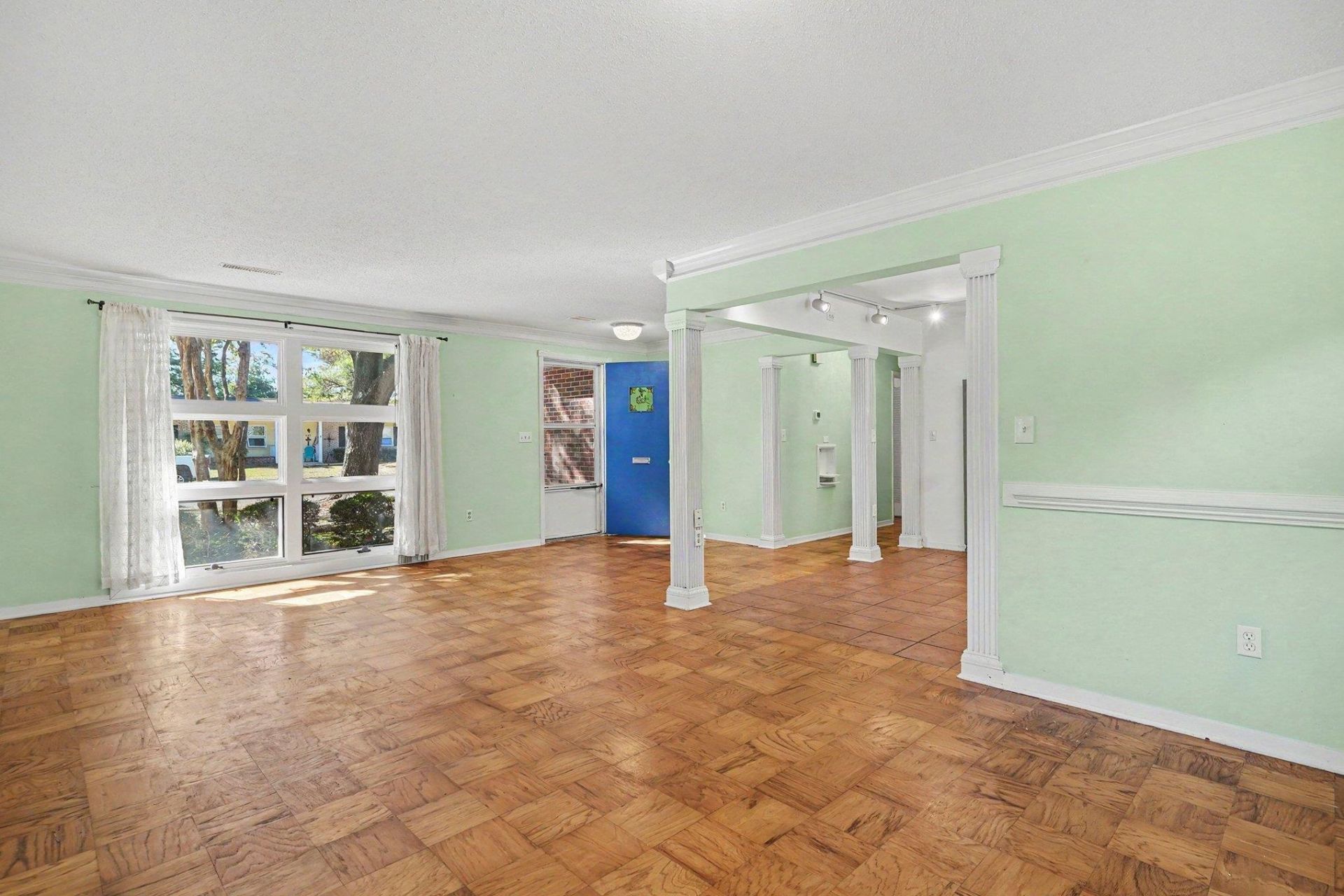 3494 Cactus St.  Photo 8