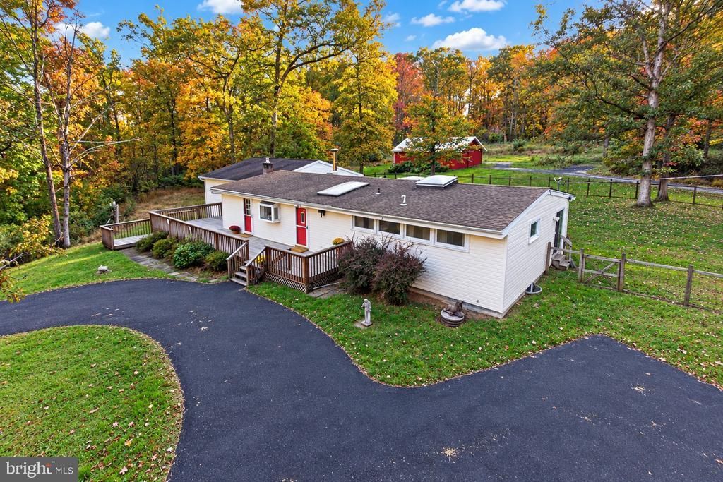 3506 SALFORD STATION ROAD , PERKIOMENVILLE, PA 18074