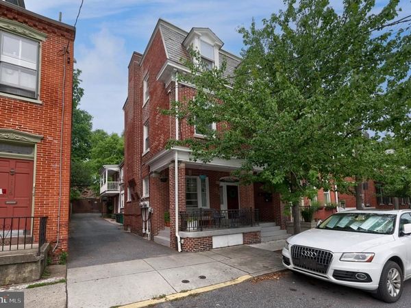138 N MULBERRY STREET , LANCASTER, PA 17603