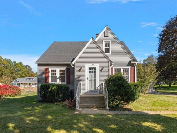 187 N 160th Avenue, Holland, MI 49424