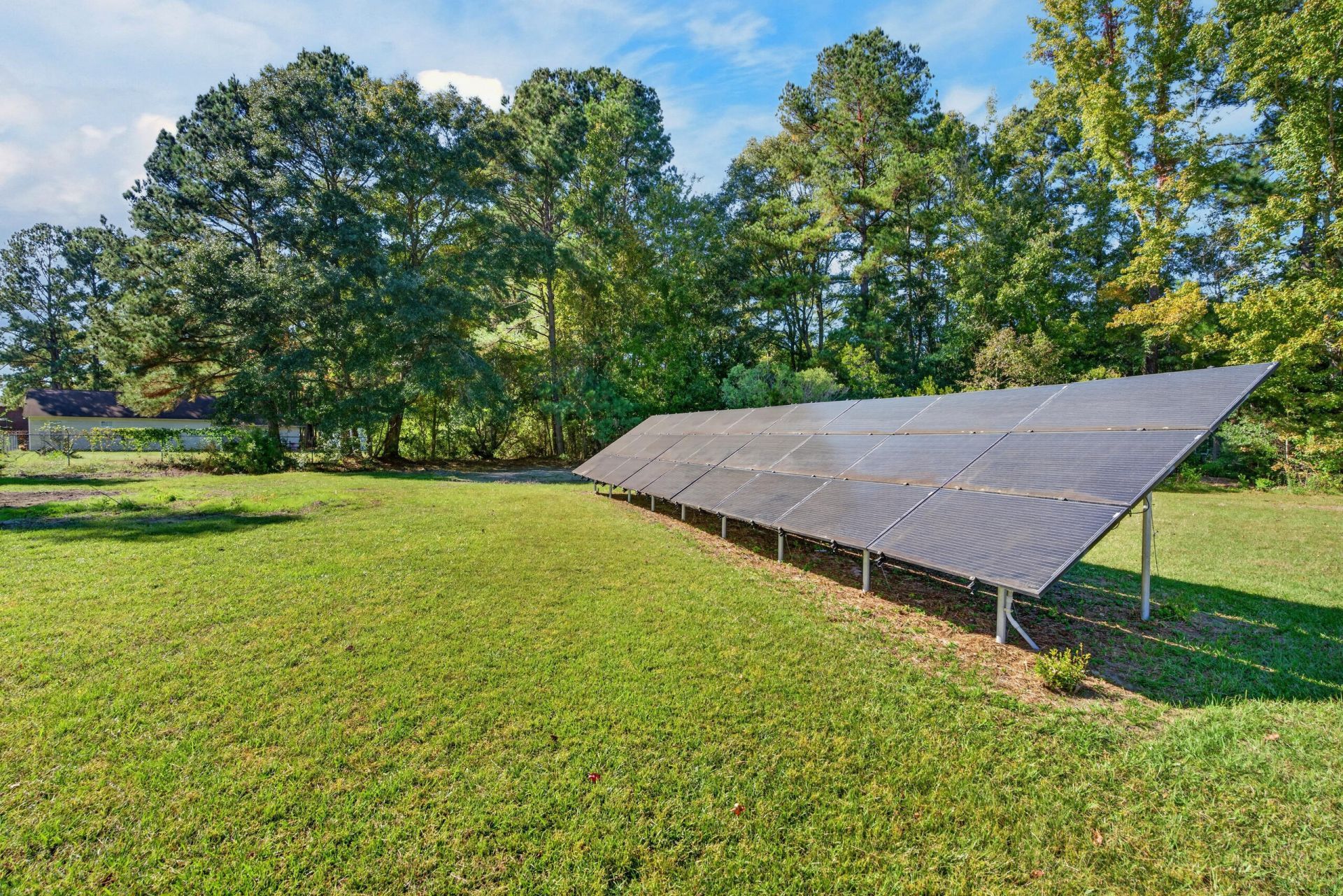 208 Ambassador Avenue Photo 53