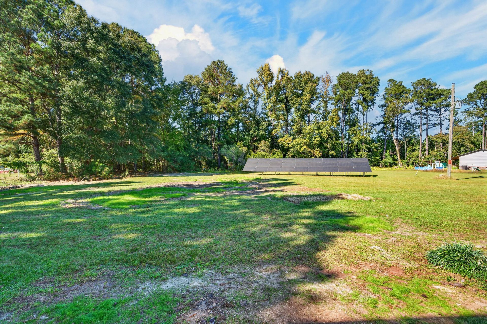 208 Ambassador Avenue Photo 58
