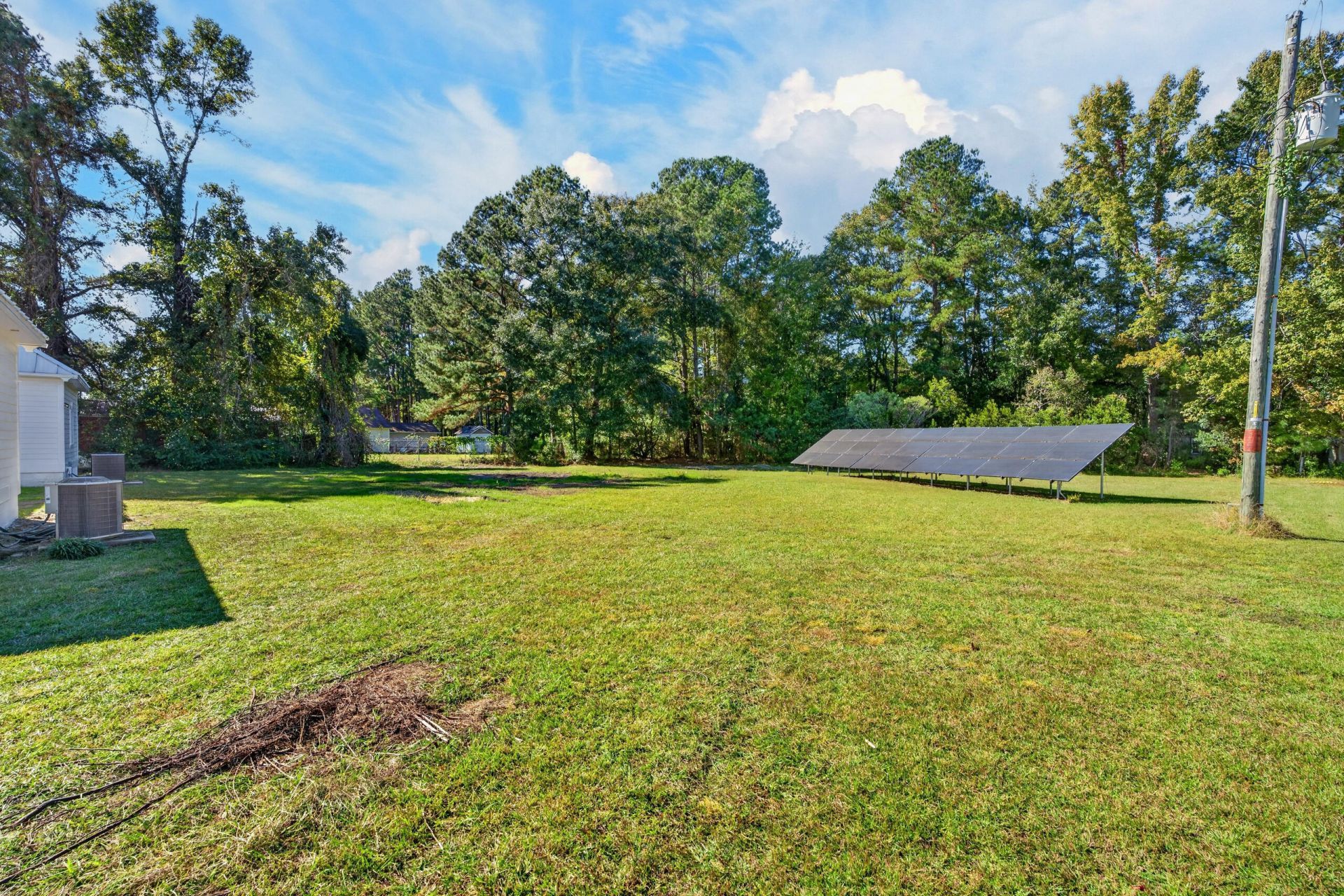 208 Ambassador Avenue Photo 59