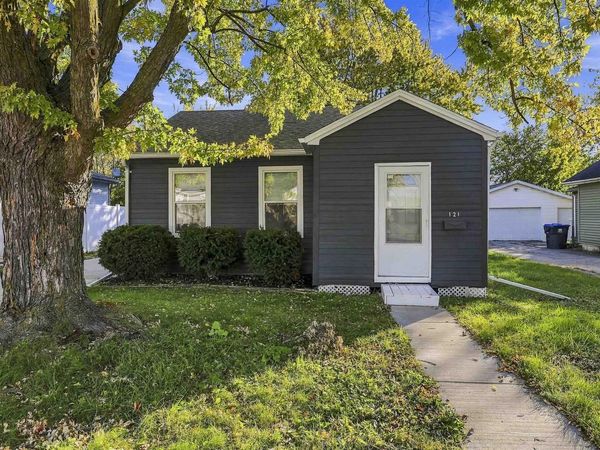 121 PLUMMER AVENUE, Neenah, WI 54956