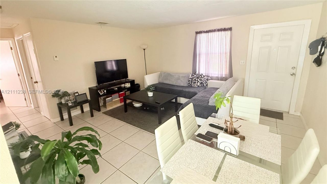 6100 SW 37th St, Davie, FL 33314 Photo