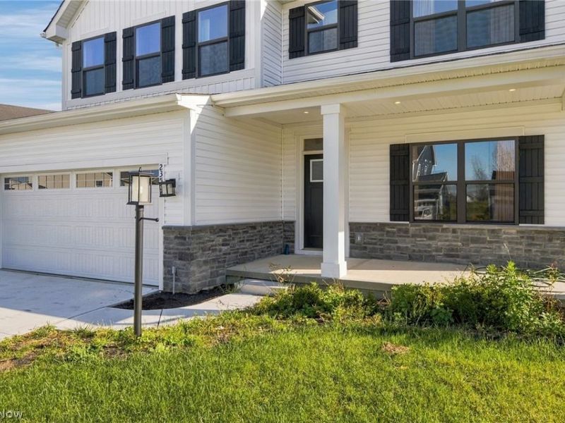 23504 Marshcreek Way, Columbia Station, OH 44028 Photo 5