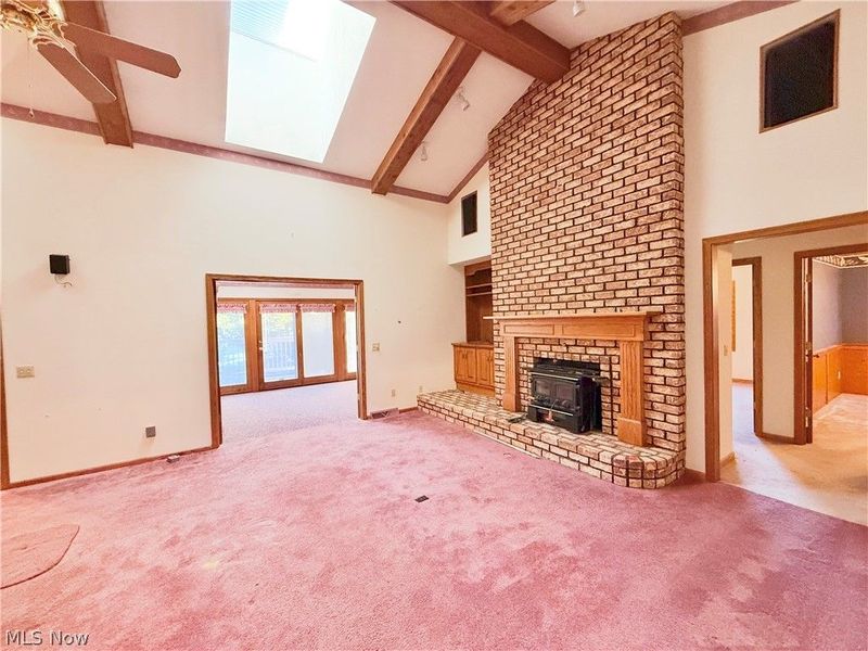 6899 Corrine Drive NW, Canton, OH 44718 Photo 2