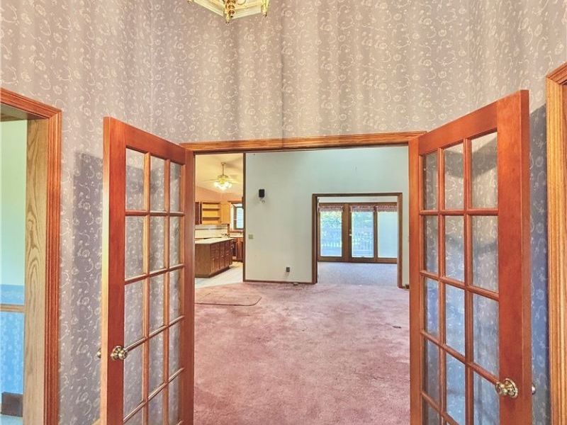 6899 Corrine Drive NW, Canton, OH 44718 Photo 8