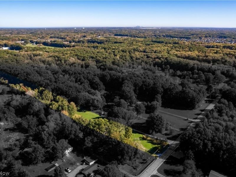 31654 Sprague Road , North Ridgeville, OH 44039 Photo 2