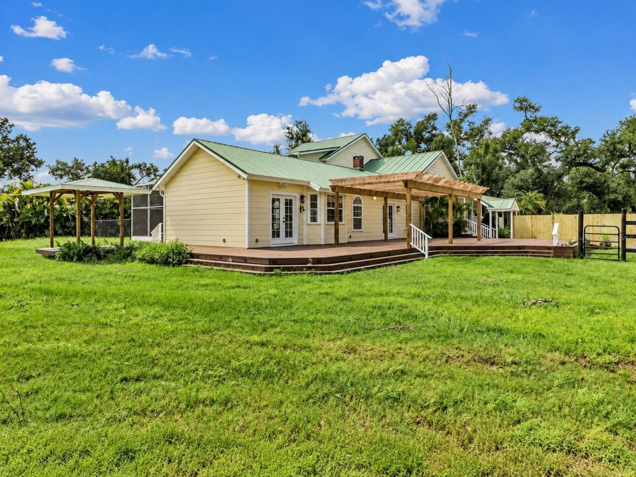 3705 65th Street E, Bradenton, FL 34208 Photo