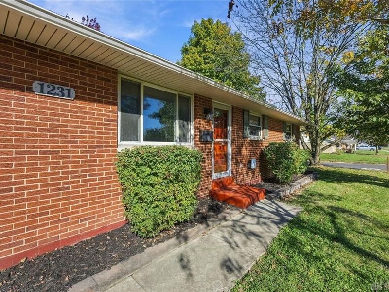 1231 Marsha Drive, Miamisburg, OH 45342 Photo 4