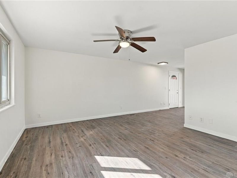 1231 Marsha Drive, Miamisburg, OH 45342 Photo 6