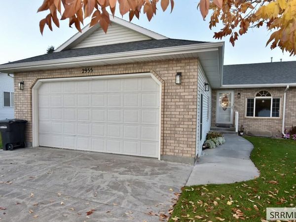 2955 E Courtyard Circle, AMMON, ID 83406