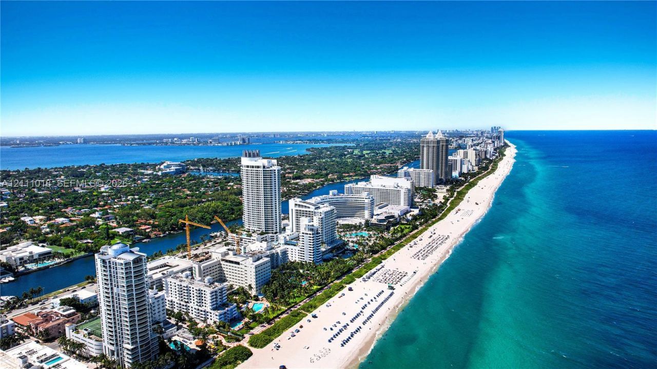4391 Collins Ave , Unit 709, Miami Beach, FL 33140 Photo