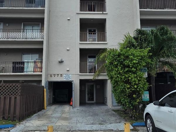 5775 W 20th Ave , Unit 412, Hialeah, FL 33012