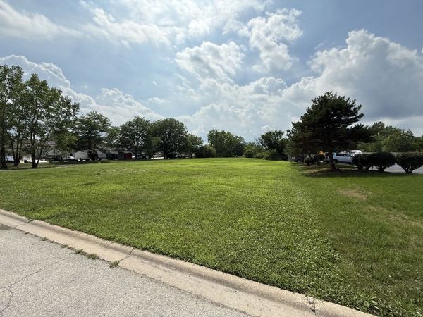 16230 S 107th Avenue , Orland Park, IL 60467