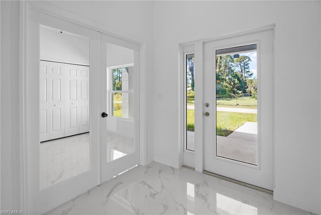810 Jackson Ave , Lehigh Acres, FL 33972 Photo