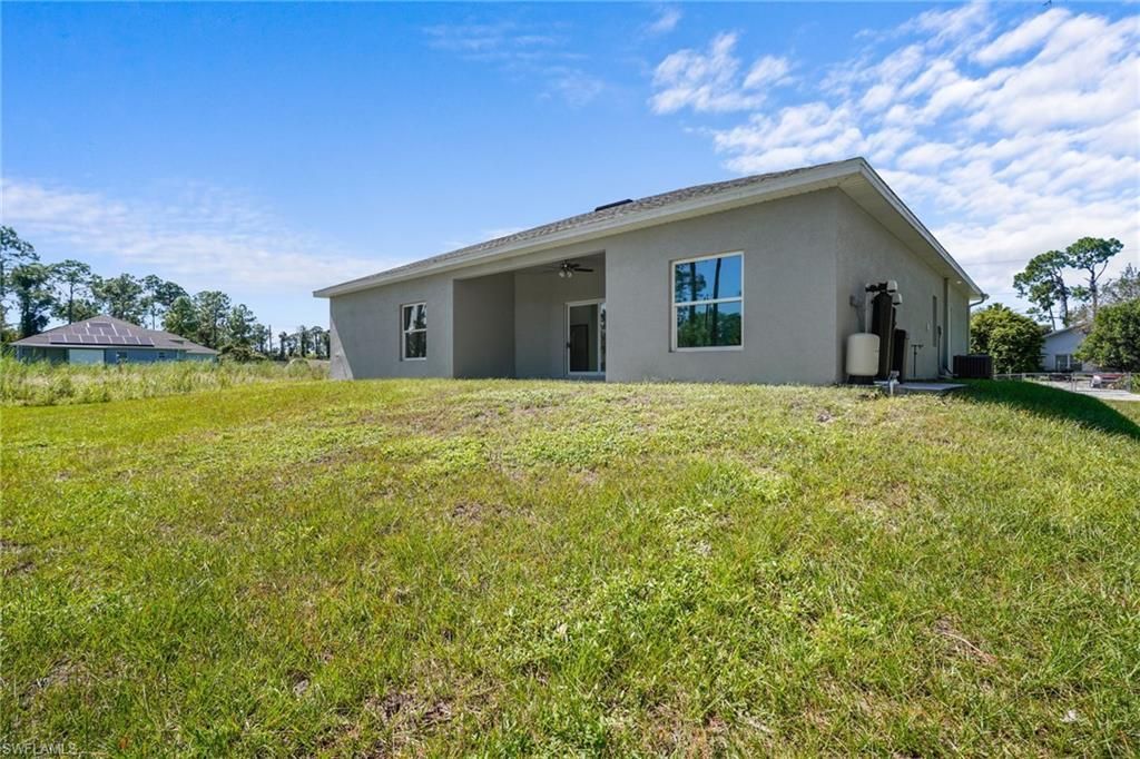 810 Jackson Ave , Lehigh Acres, FL 33972 Photo