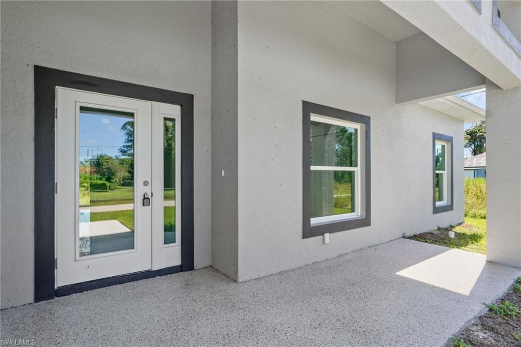 810 Jackson Ave , Lehigh Acres, FL 33972 Photo