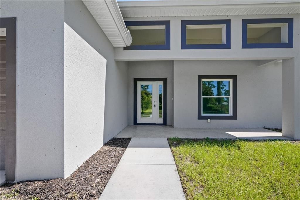 810 Jackson Ave , Lehigh Acres, FL 33972 Photo