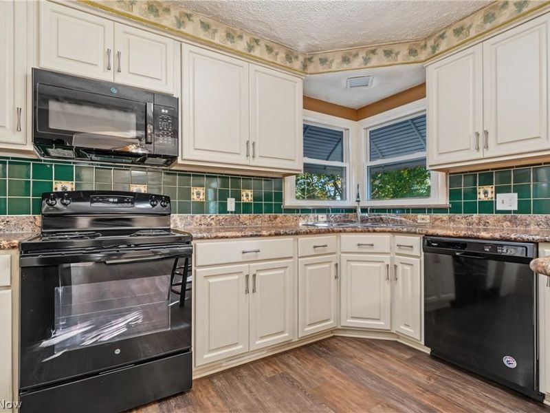 7938 Skyline Drive, Broadview Heights, OH 44147 Photo 8