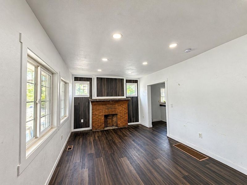 1138 E Whittier Street , Columbus, OH 43206 Photo 6
