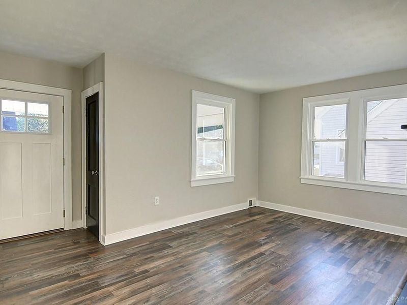 115 E Whittier Avenue, Fairborn, OH 45324 Photo 5