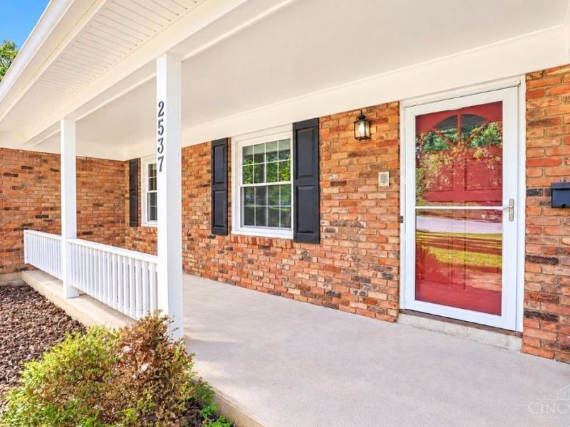 2537 Elmdale Drive, Cincinnati, OH 45230 Photo 4