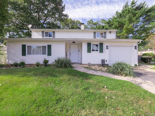 27 Monterey Lane , Centereach, NY 11720