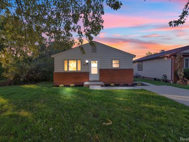 29071 Annapolis Road, Westland, Mi 48186