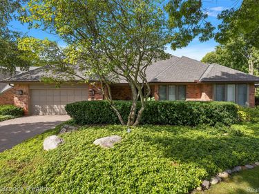 233 Norcliff Drive , Bloomfield Township, Mi 48302