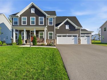 67 Robert Michaels Run, Penfield, NY 14526