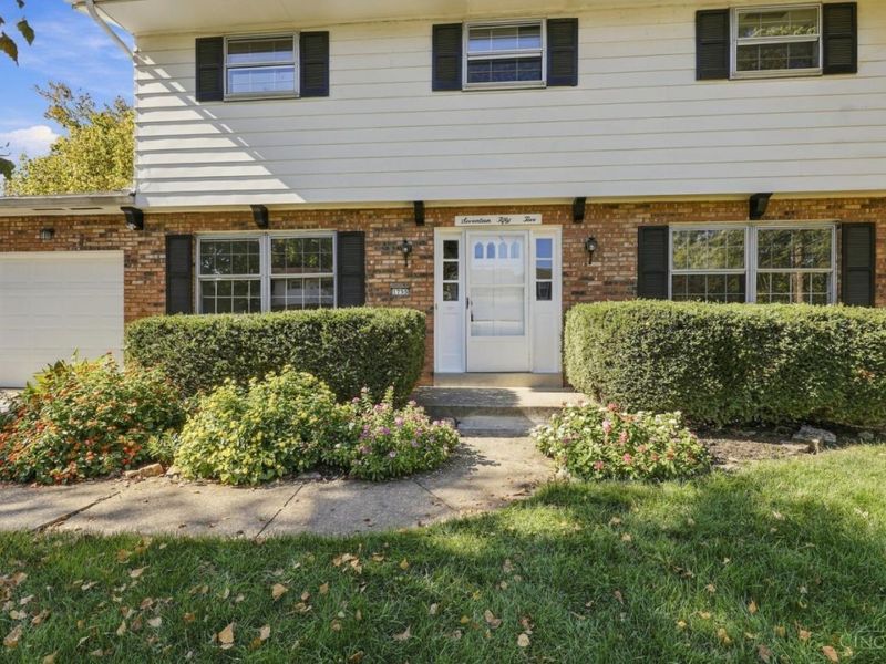 1755 Pinebluff Lane, Anderson Township, OH 45255 Photo 2