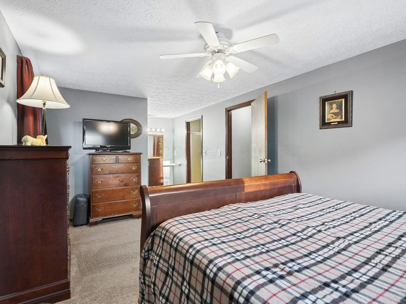 8818 Greenburg Drive, Powell, OH 43065 Photo 15
