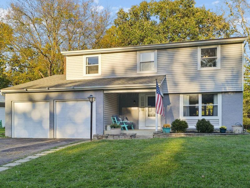 8818 Greenburg Drive, Powell, OH 43065 Photo 3